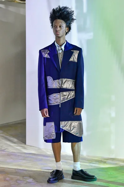 Look 9